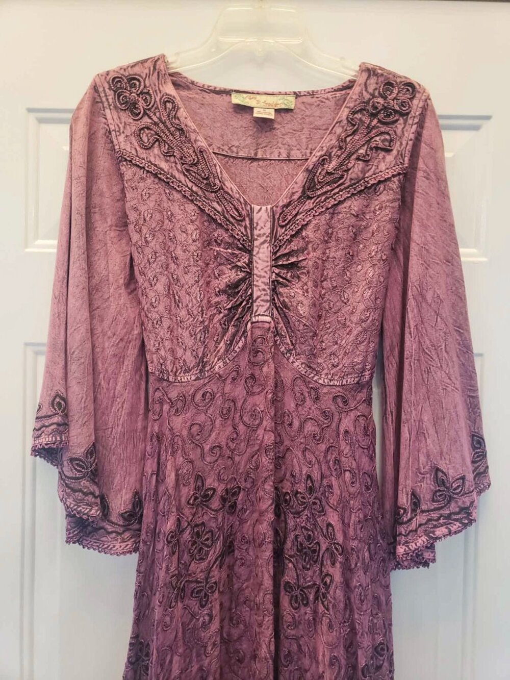 AGAN TRADERS Renaissance Inspired Embroidered Pink Bell Sleeve Dress - M